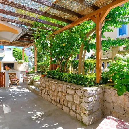 Apartment Enna Mali Losinj