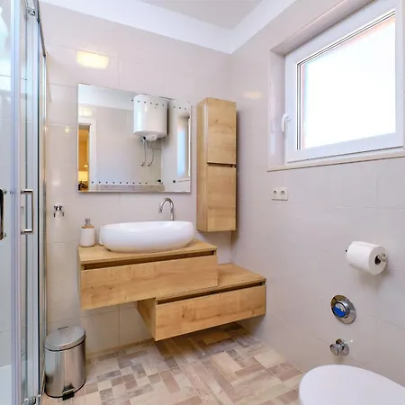 Enna Apartament Mali Lošinj